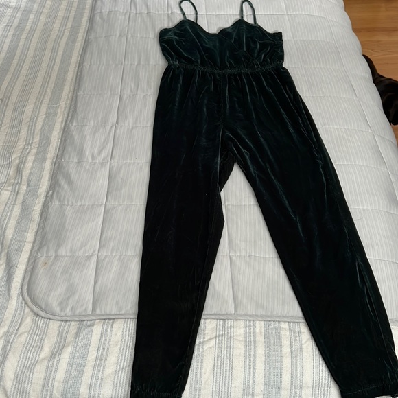 Cupcakes and Cashmere Green Velour Romper - Picture 1 of 3